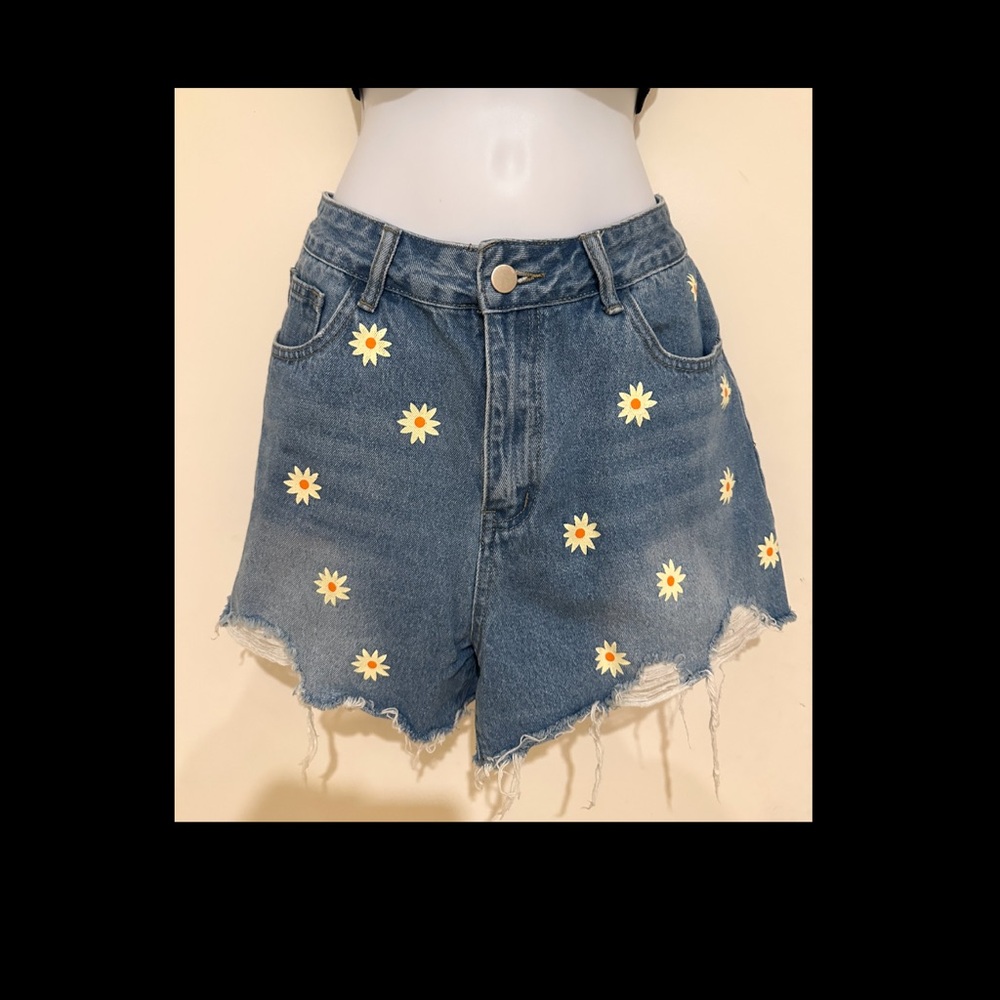 Blue Denim Daisy Embroidered Women's Shorts
